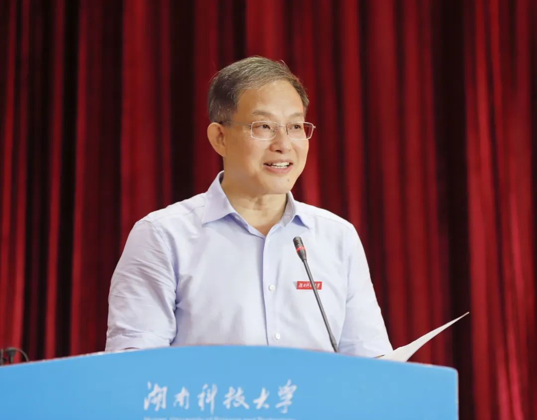 3e255bdc6f404e2bb2aeb6afb84b2da2.jpg 6.jpg